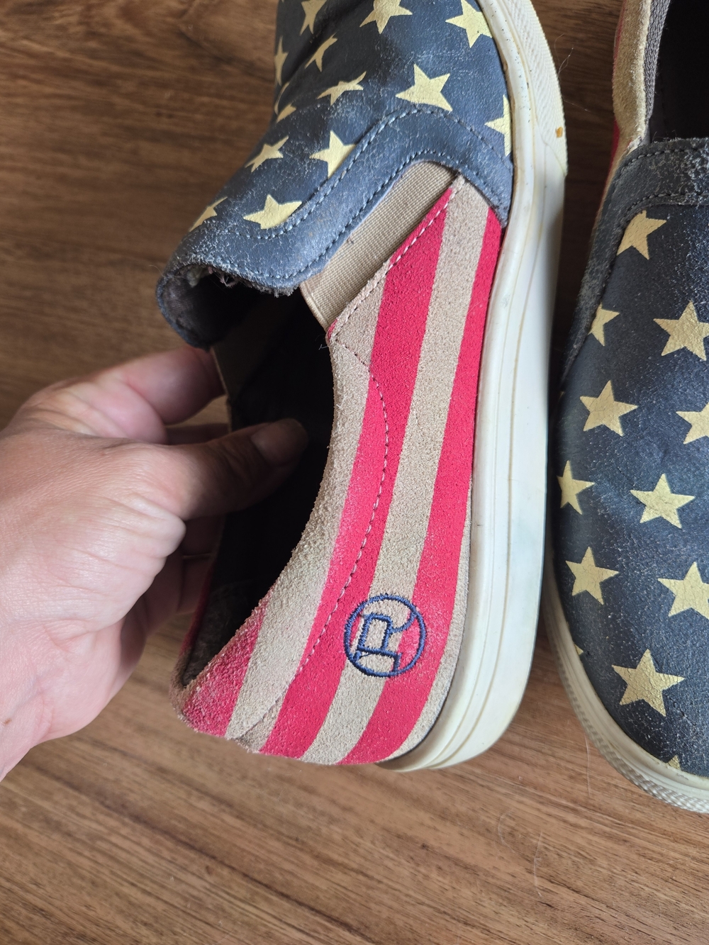 Flag Roper Slip-ons - Picture 2 of 5